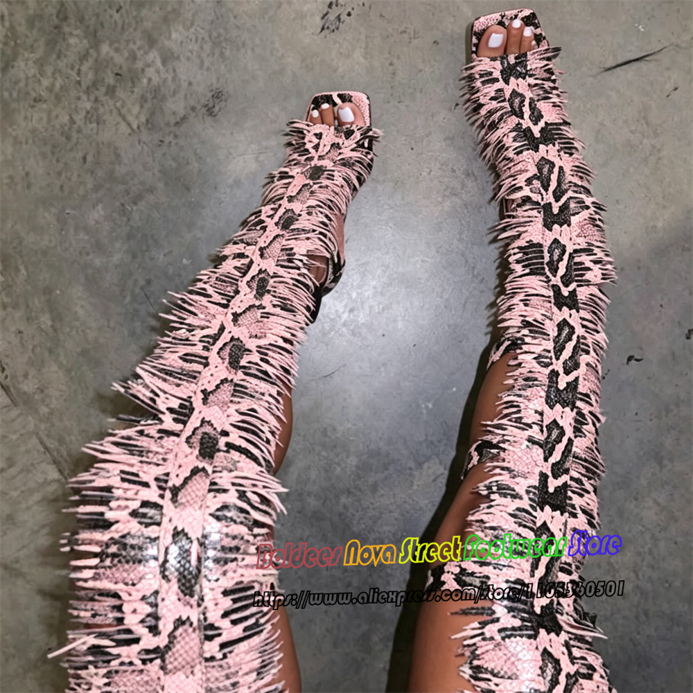 Bota Feminina Rosa com Estampa - Tasmota avaliação e preço